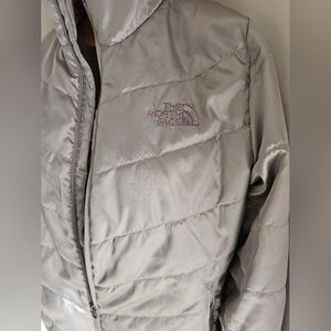 NORTH FACE SILVER WOMENS LIGHTWEIGHT JACKET